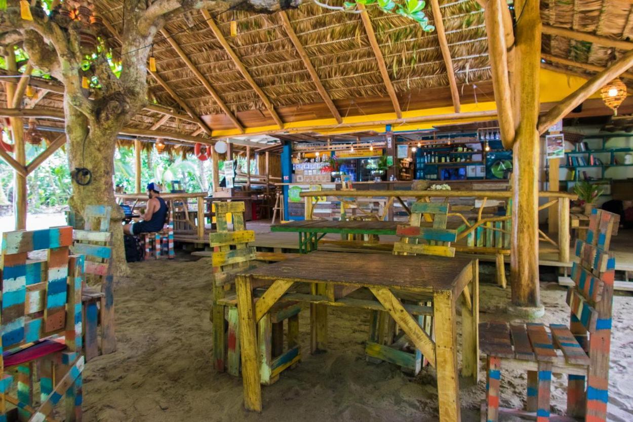 Playa 506 Beachfront Hostel Puerto Viejo de Talamanca Zewnętrze zdjęcie