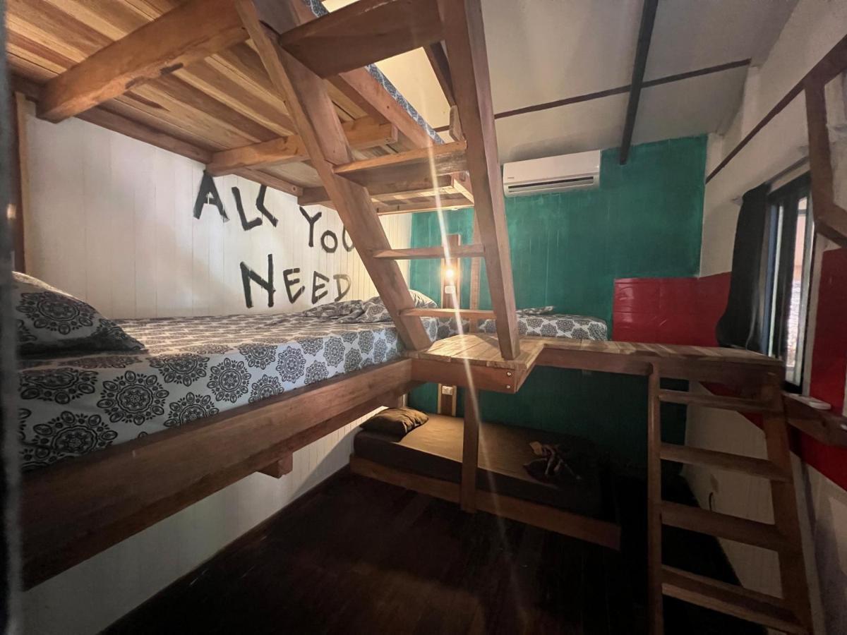 Playa 506 Beachfront Hostel Puerto Viejo de Talamanca Zewnętrze zdjęcie