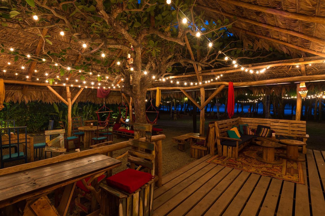 Playa 506 Beachfront Hostel Puerto Viejo de Talamanca Zewnętrze zdjęcie